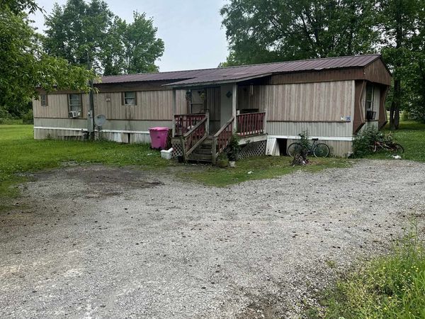 392 Jackson Hwy, Tuscumbia, AL 35674