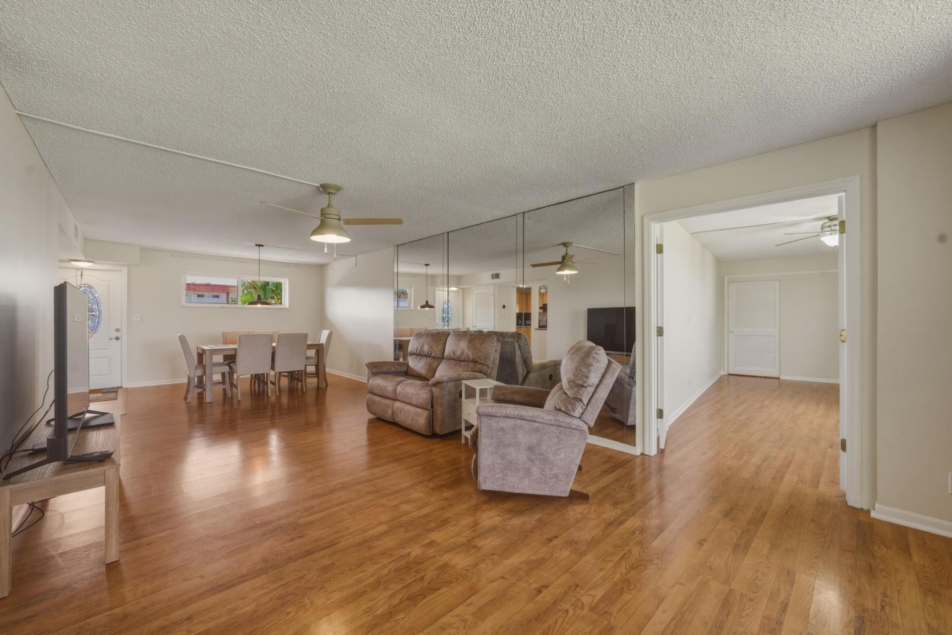 9720 S Hollybrook Lake Drive, Unit 205, Pembroke Pines, FL 33025 Photo