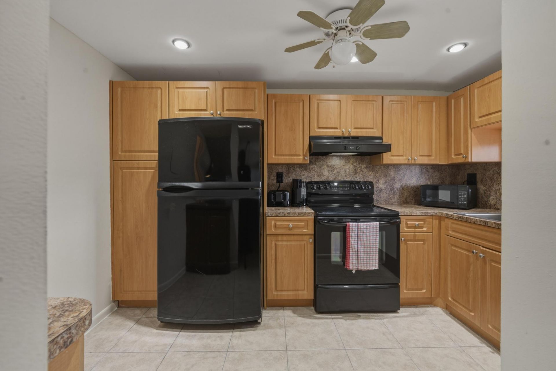 9720 S Hollybrook Lake Drive, Unit 205, Pembroke Pines, FL 33025 Photo
