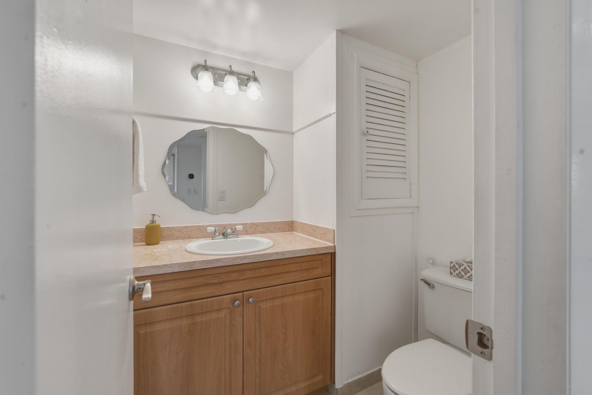 9720 S Hollybrook Lake Drive, Unit 205, Pembroke Pines, FL 33025 Photo