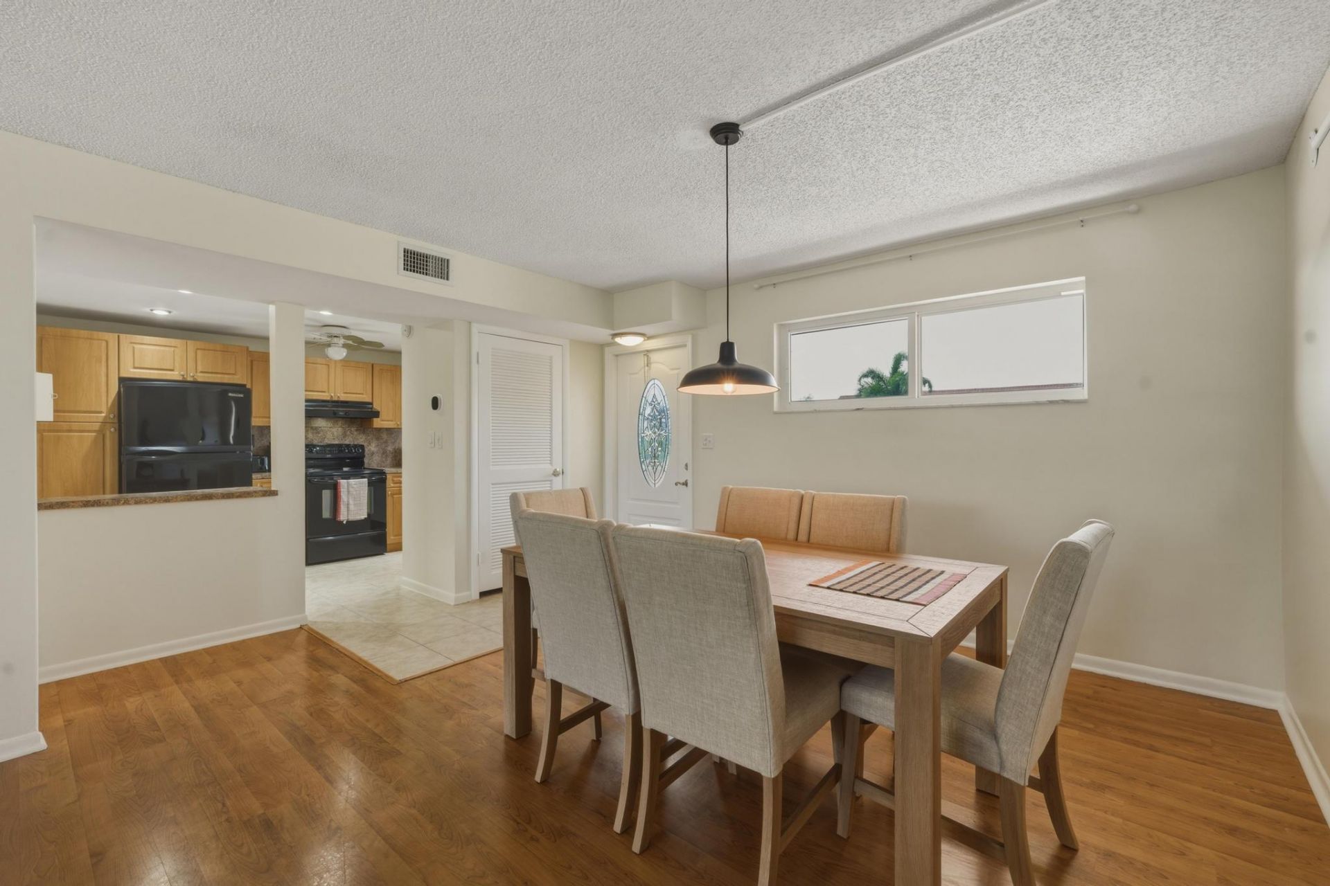9720 S Hollybrook Lake Drive, Unit 205, Pembroke Pines, FL 33025 Photo