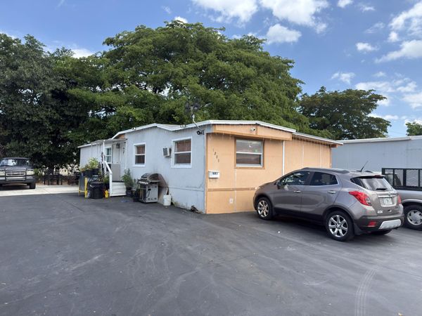 1085 SW 127th Court, Miami, FL 33184