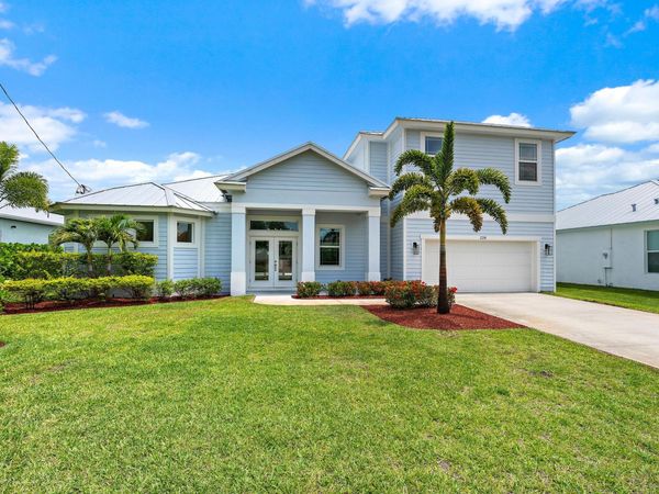 228 SW Indian Groves Drive, Stuart, FL 34994