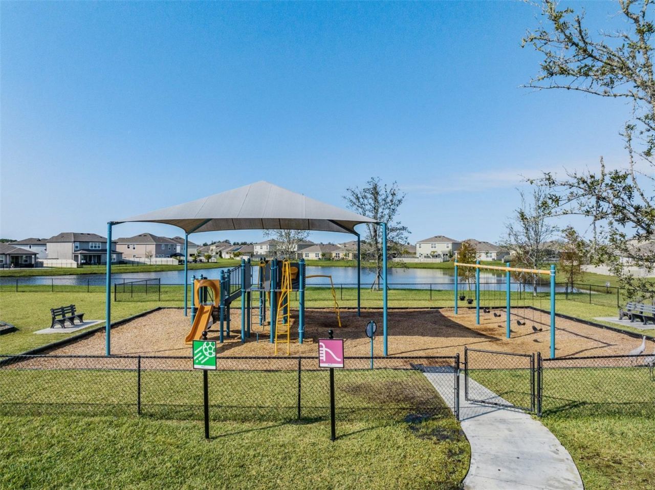7278 Pool Compass Loop, Wesley Chapel, FL 33545 Photo