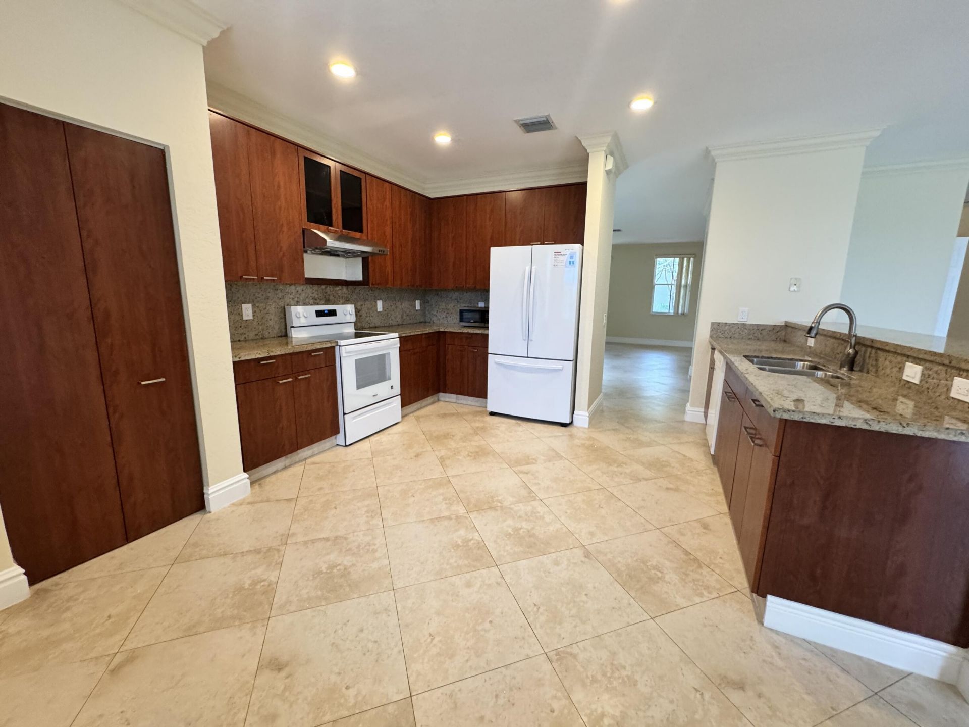 898 Tulip Circle, Weston, FL 33327 Photo