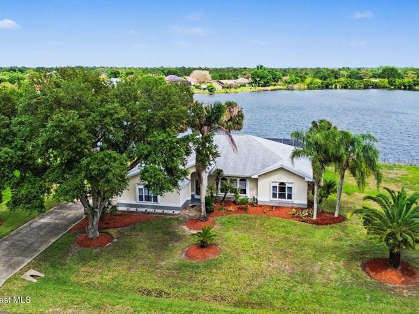 345 Lake View Lane , Palm Bay, FL 32909