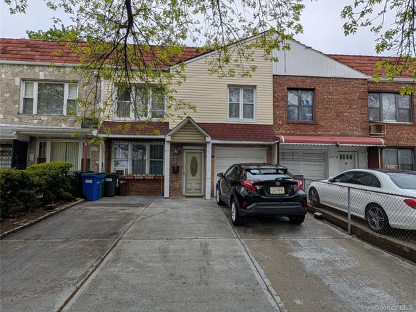 207-11 Hillside Avenue , Queens Village, NY 11427