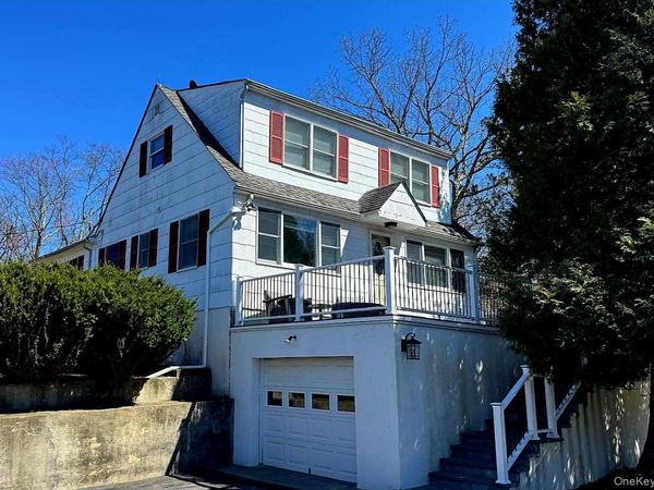 21 Varna Lane, Mahopac, NY 10541
