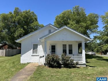 681 SHERWOOD AVE , Waynesboro, VA 22980