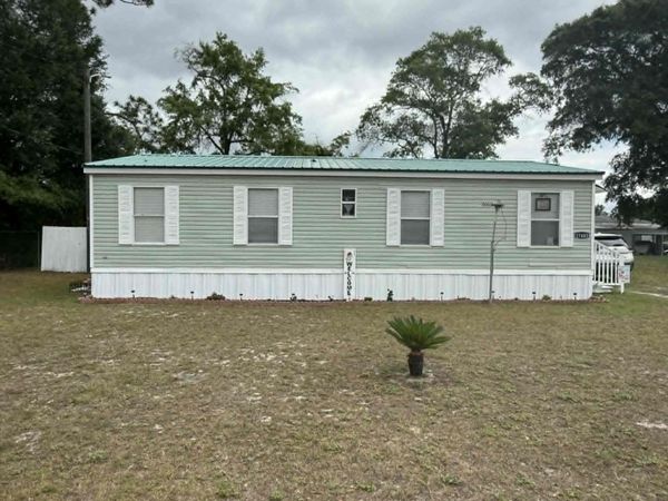 17483 Guilford Court , Blountstown, FL 32424