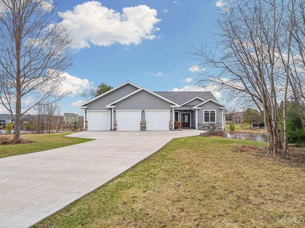 4017 Mariner Court, Houghton, MI 49931