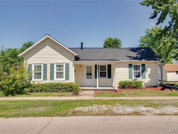 109 W Mulberry Street , Jerseyville, IL 62052