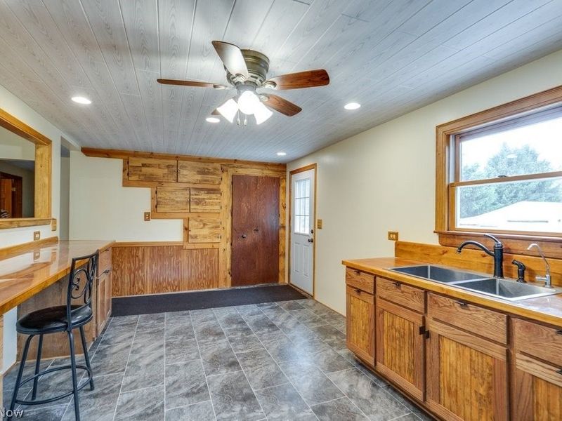 15005 Water Street NW, North Lawrence, OH 44666 Photo 11