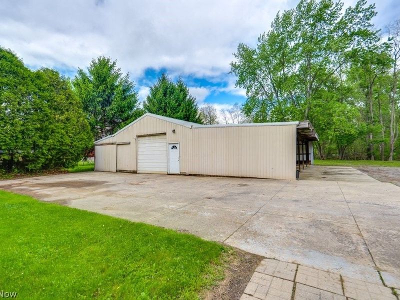 15005 Water Street NW, North Lawrence, OH 44666 Photo 2