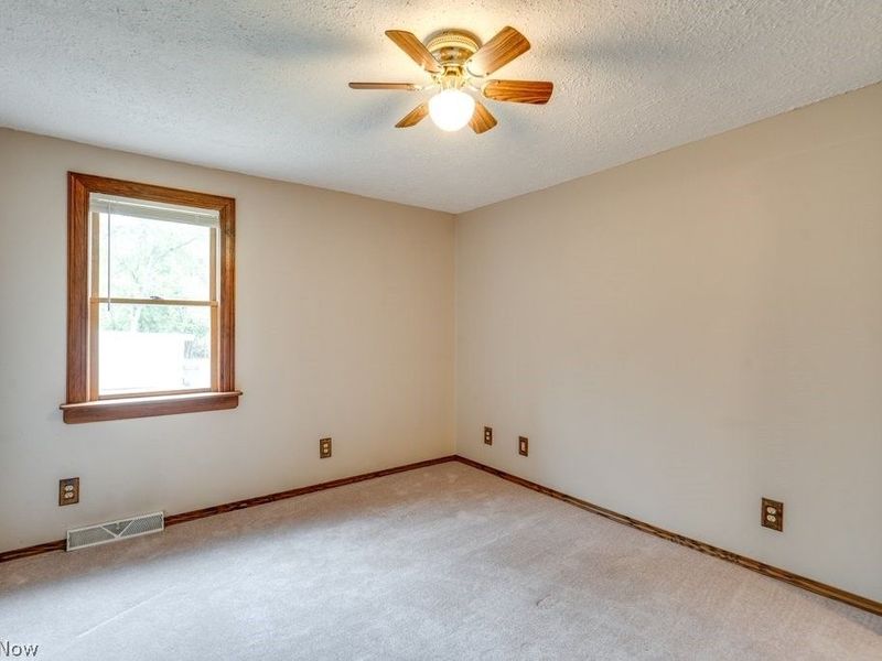 15005 Water Street NW, North Lawrence, OH 44666 Photo 25
