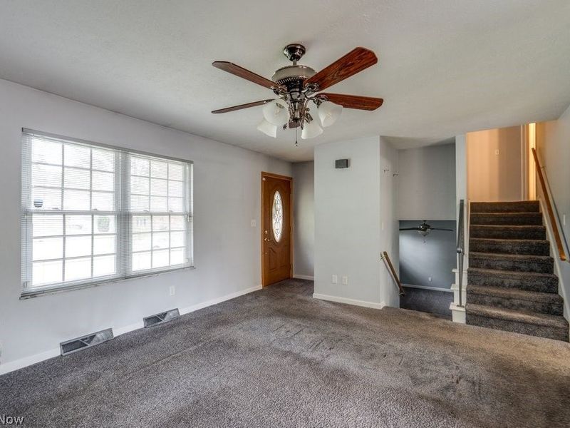 3277 Longwood Drive , Norton, OH 44203 Photo 6