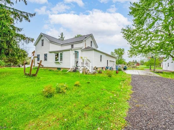 2230 Barclay Messerly Road , Southington, OH 44470