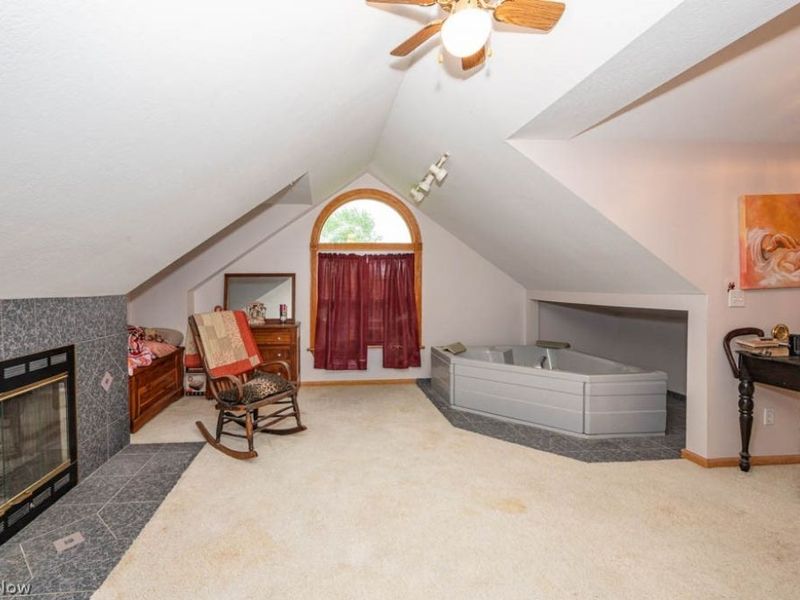 2230 Barclay Messerly Road, Southington, OH 44470 Photo 14