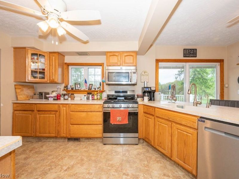2230 Barclay Messerly Road, Southington, OH 44470 Photo 15