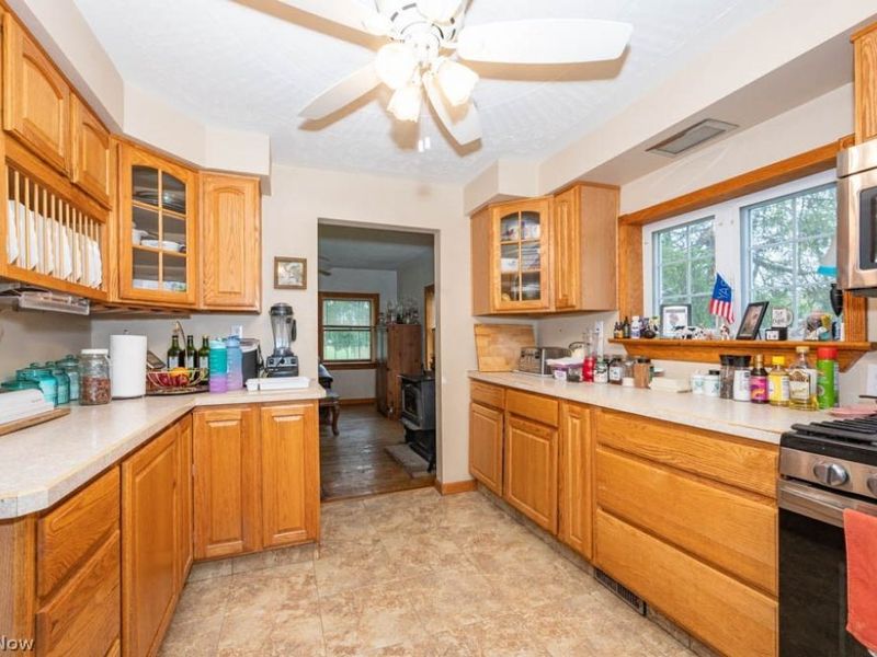 2230 Barclay Messerly Road, Southington, OH 44470 Photo 16