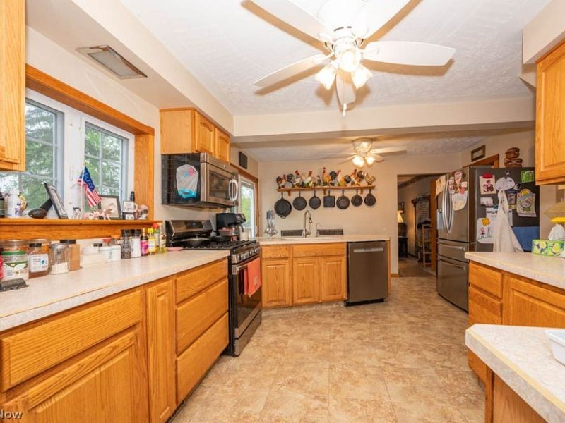 2230 Barclay Messerly Road, Southington, OH 44470 Photo 17