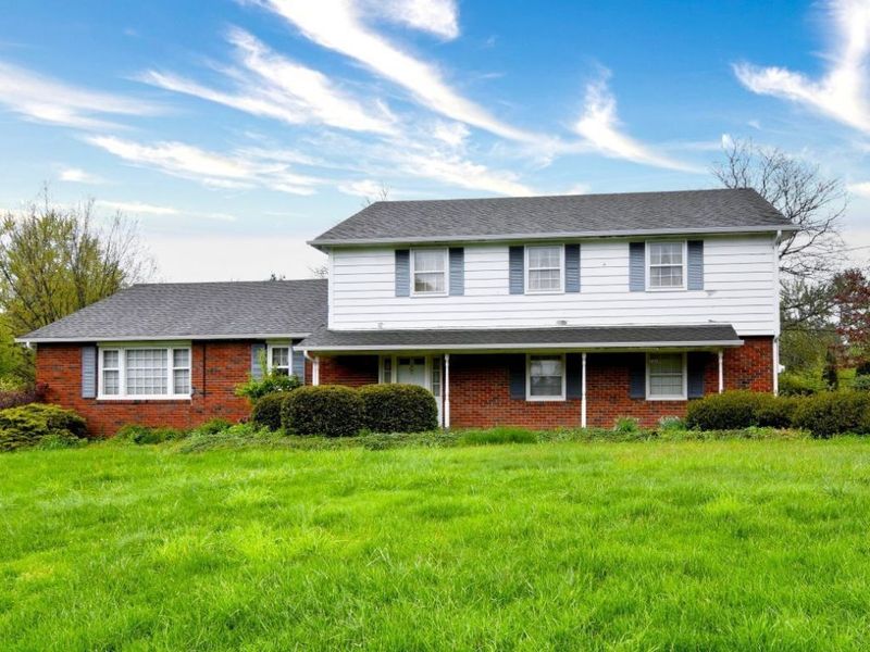 8262 Music Street , Chagrin Falls, OH 44022 Photo 2