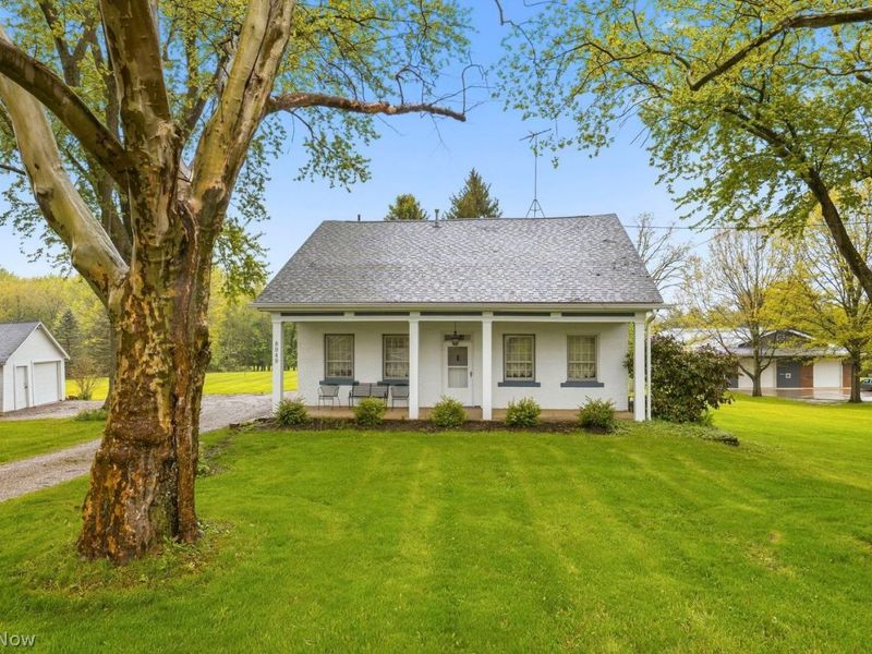 8949 Louisville Street NE, Louisville, OH 44641 Photo 2