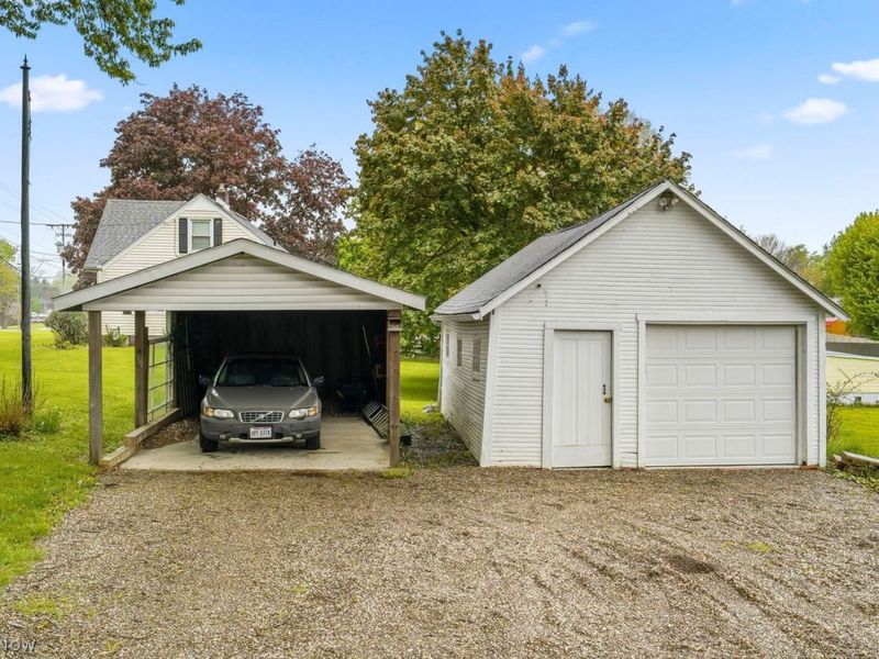 8949 Louisville Street NE, Louisville, OH 44641 Photo 29