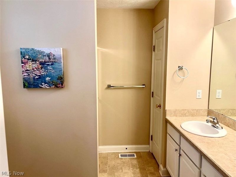 11221 Peppermint Place , North Royalton, OH 44133 Photo 17