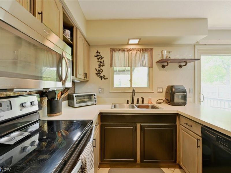 North Ridgeville, OH 44039 Photo 15