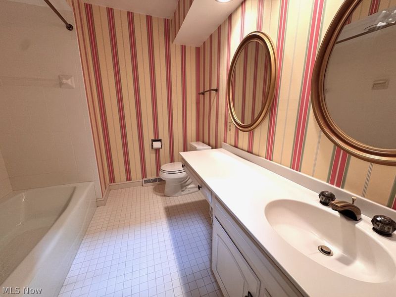 3835 Acorn Trail, Unit C04, Orange, OH 44022 Photo 25