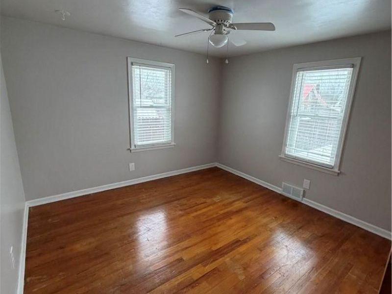 263 S Main Street, Youngstown, OH 44515 Photo 11