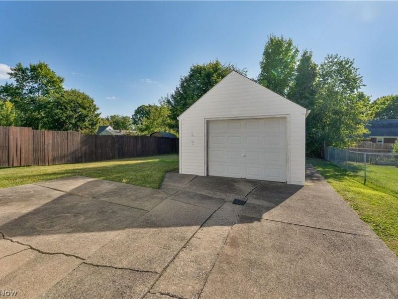 263 S Main Street, Youngstown, OH 44515 Photo 16