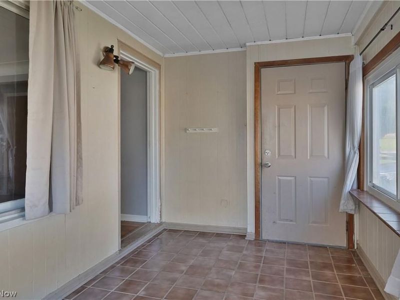 263 S Main Street, Youngstown, OH 44515 Photo 3