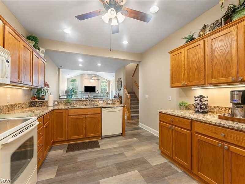 9264 Sharrott Road, Unit 1604, Poland, OH 44514 Photo 13