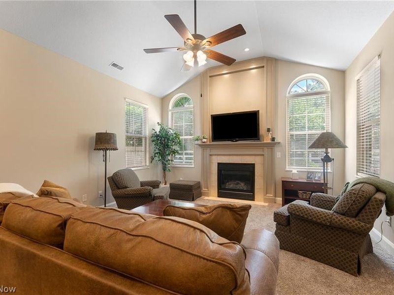 9264 Sharrott Road, Unit 1604, Poland, OH 44514 Photo 6