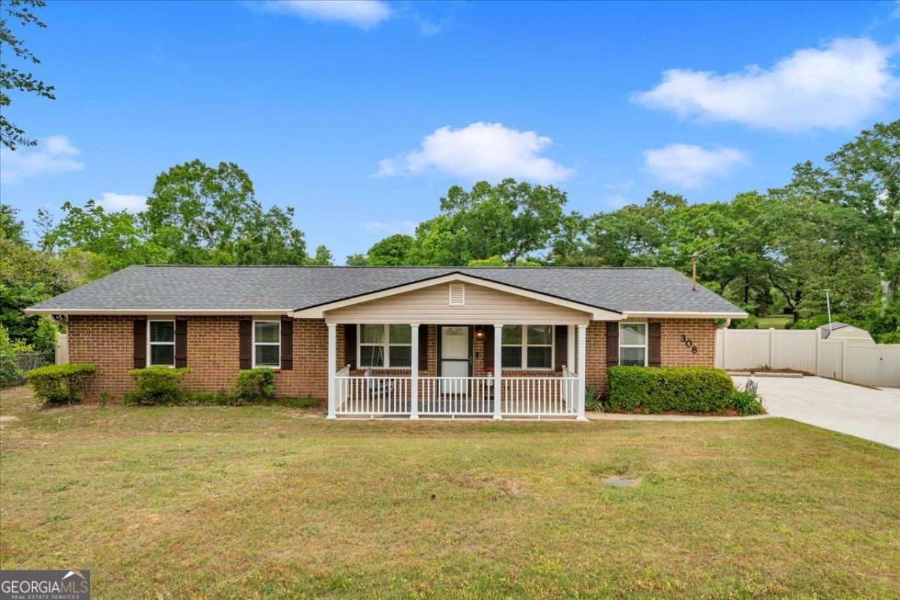308 Fleming Drive, Bonaire, GA 31005 Main Photo