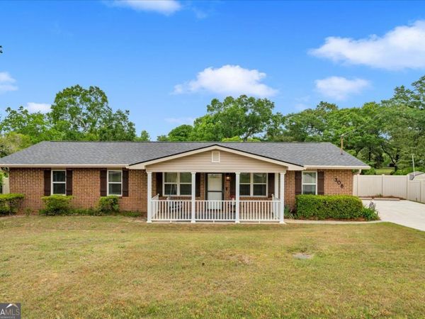 308 Fleming Drive, Bonaire, GA 31005