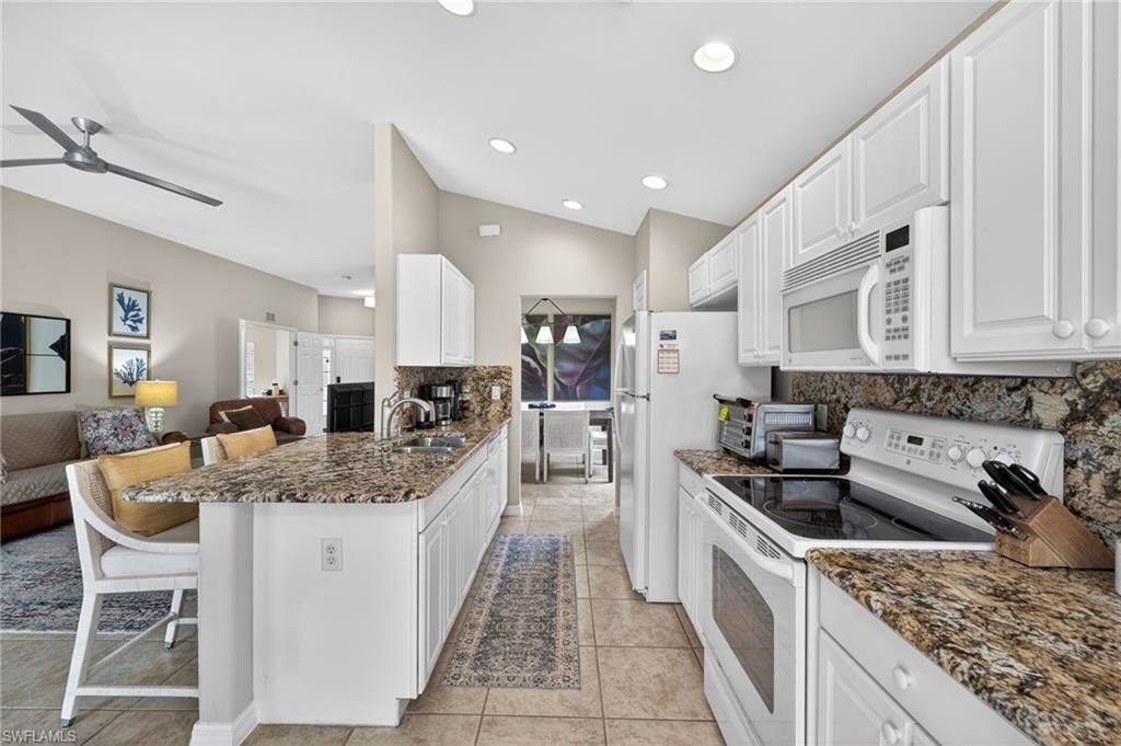 10082 Oakhurst Way , Fort Myers, FL 33913 Photo
