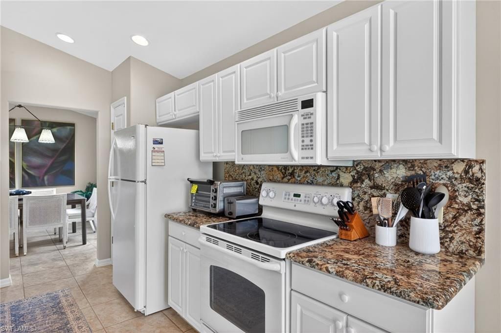 10082 Oakhurst Way , Fort Myers, FL 33913 Photo