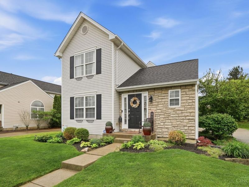 1447 Stableview Circle, Hamilton Twp, OH 45039 Photo 3