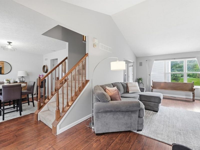 1447 Stableview Circle, Hamilton Twp, OH 45039 Photo 6