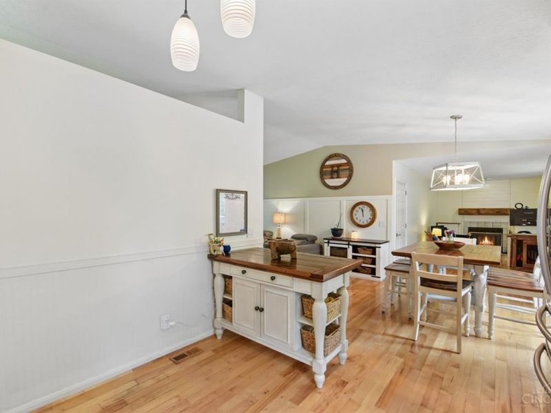 328 Nightwind Drive, Maineville, OH 45039 Photo 17