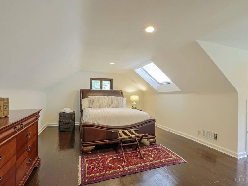 7767 Shawnee Run Road, Indian Hill, OH 45243 Photo 17