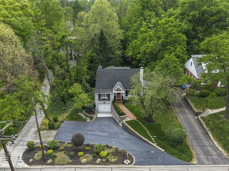 7767 Shawnee Run Road, Indian Hill, OH 45243 Photo 3