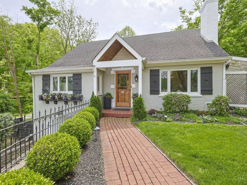 7767 Shawnee Run Road, Indian Hill, OH 45243 Photo 4