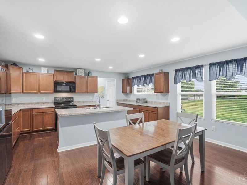 5230 Crested Owl Court, Hamilton Twp, OH 45152 Photo 11