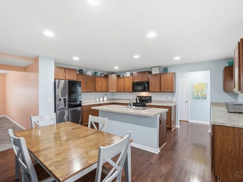 5230 Crested Owl Court, Hamilton Twp, OH 45152 Photo 12