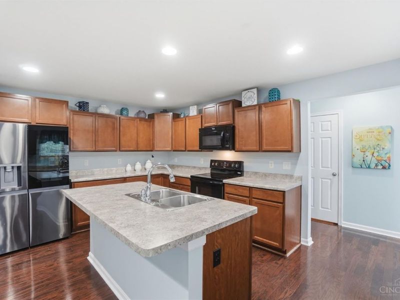 5230 Crested Owl Court, Hamilton Twp, OH 45152 Photo 14