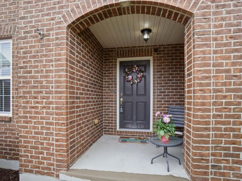 5230 Crested Owl Court, Hamilton Twp, OH 45152 Photo 3